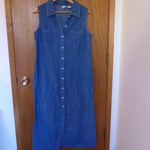 Maxi length sleeveless denim shirtdress